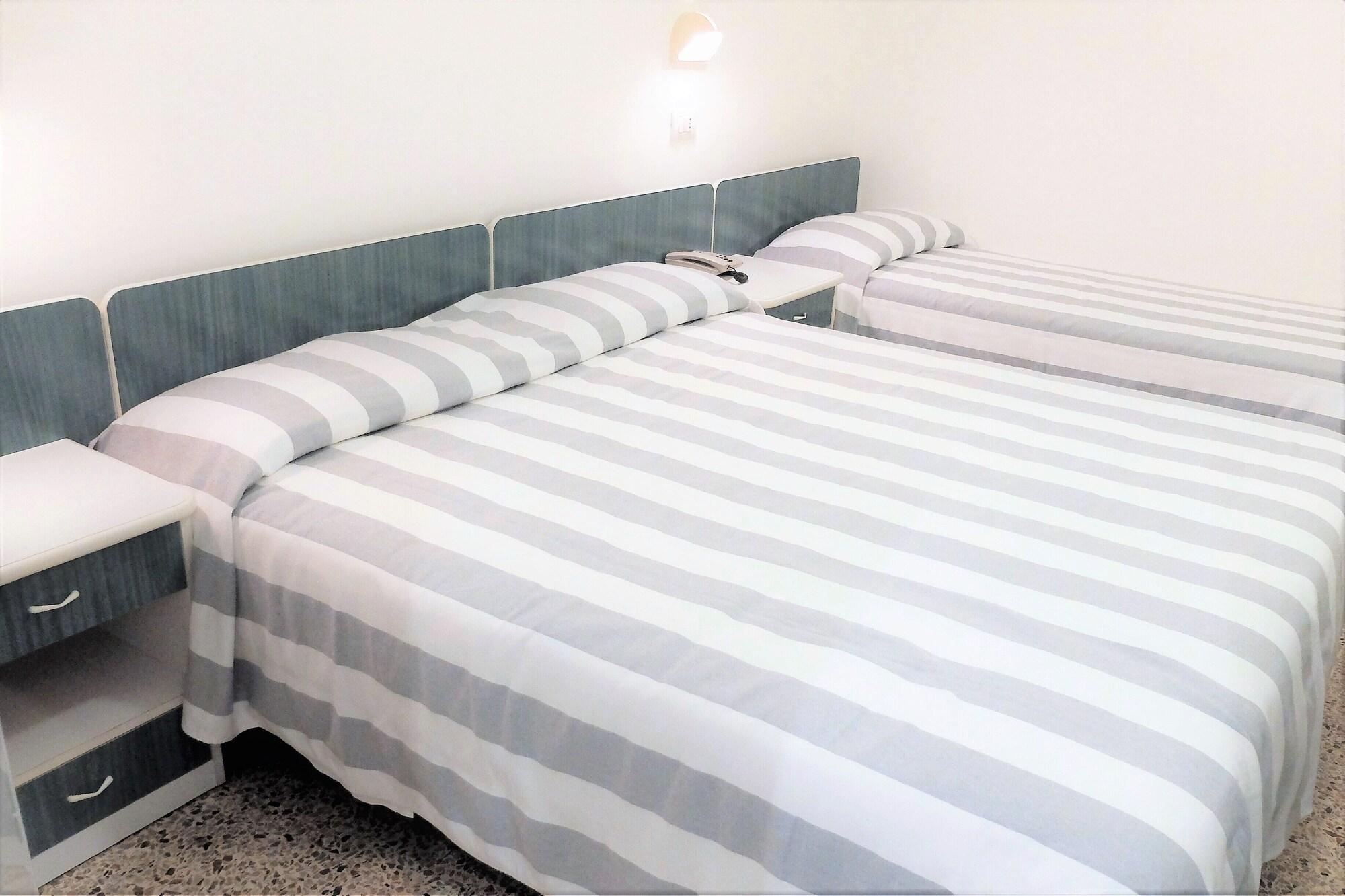 Hotel Aurea Rimini Extérieur photo